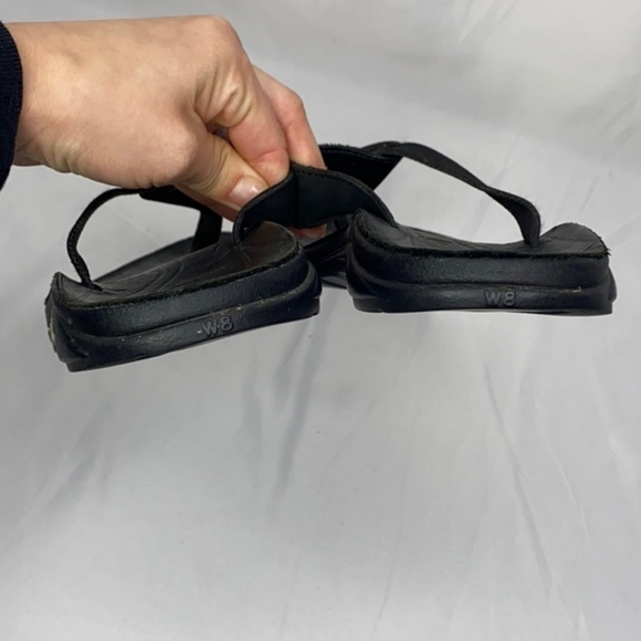 CHACO Flip Flop Sandals - Picture 3 of 8